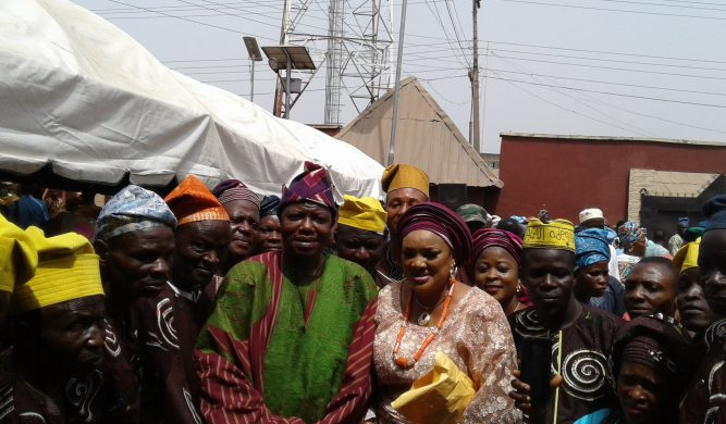 UI Literary Icon, Remi Raji, Becomes Mogaji As Olubadan Installs New ...