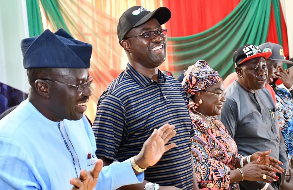 Makinde Lists Achievements In Oyo Zone, Refunds Nomination Fees Of PDP ...